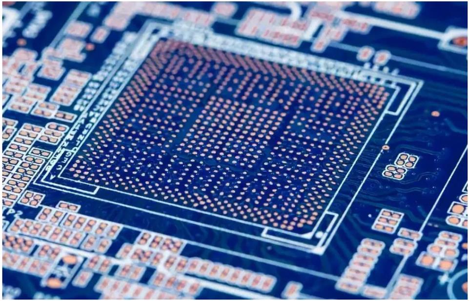 如何選擇安全環(huán)保的PCB板清洗方式？